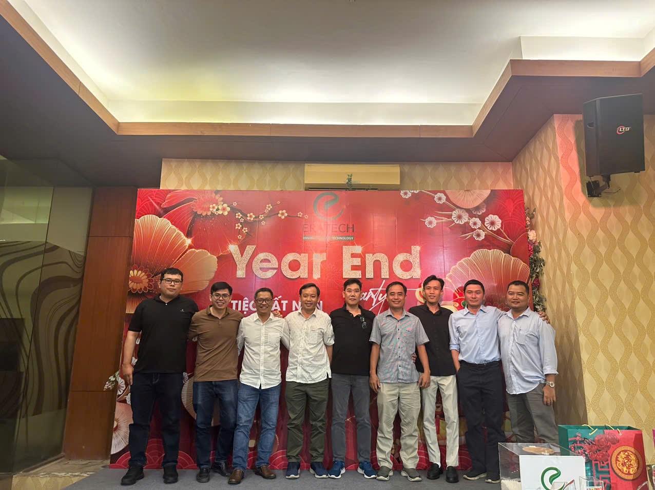 Tiệc tất niên 2024