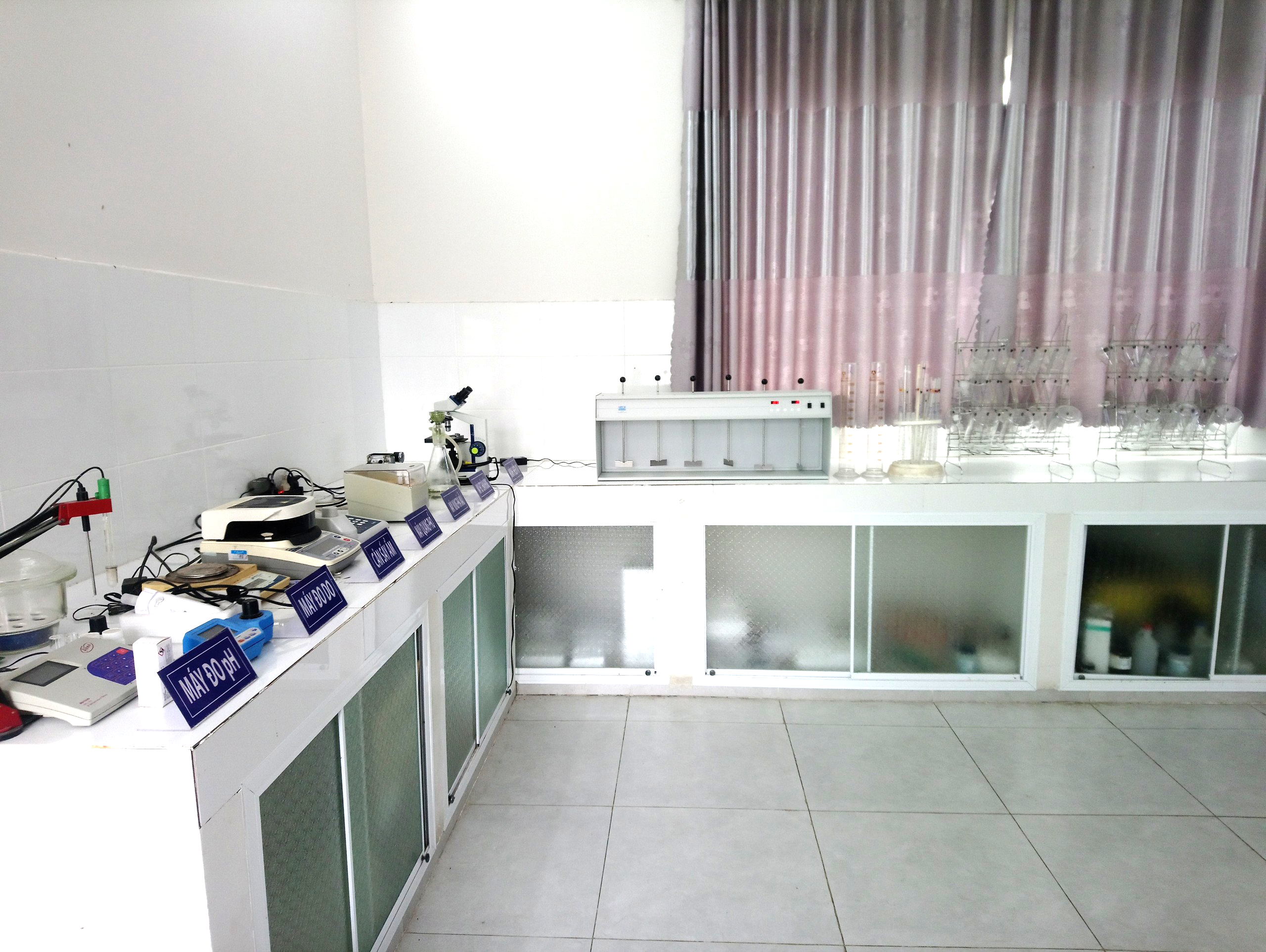 Phòng thí nghiệm phân tích nước