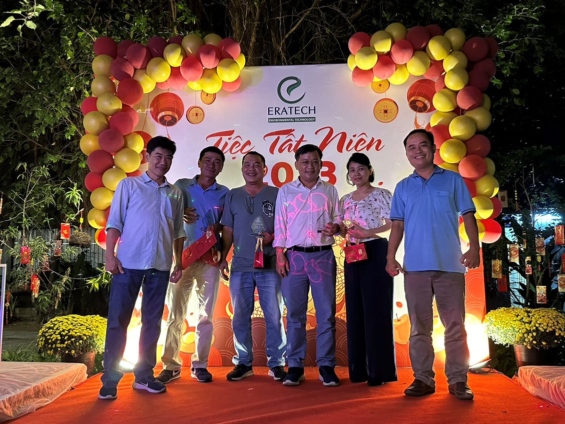 Tiệc tất niên 2023